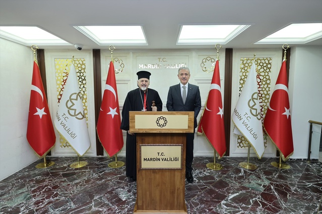 Mardin Valisi Akkoyun, Süryani Katolik Patriği Younan ile görüştü