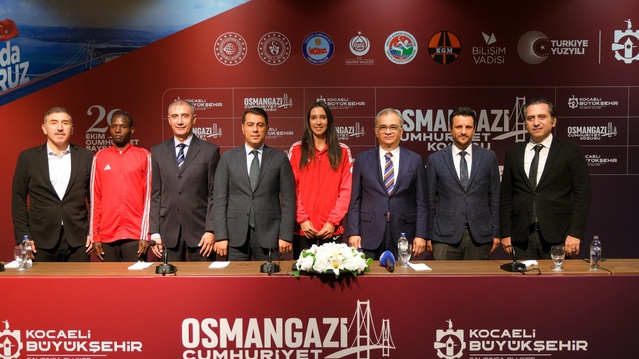 Cumhuriyet için 6 bin kişi Osmangazi Köprüsü’nde koşacak