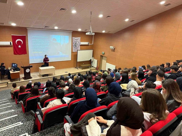 Seben Gençlik ve Spor Müdürlüğü öğrencilere yurtta madde bağımlılığı eğitimi verdi