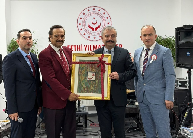 1 Ekim'de Eskişehir'de yaşlılar ve çocuklar Yaşar Aydın'ın müziğiyle buluştu