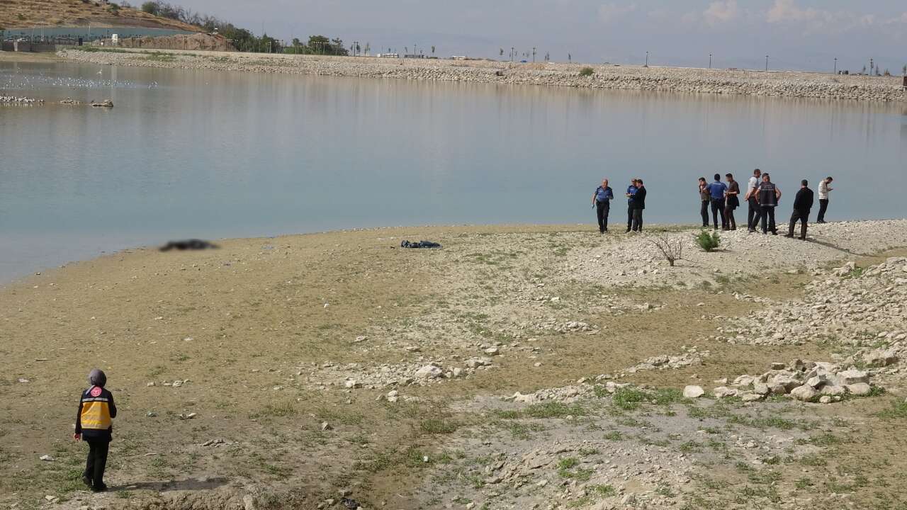 Malatya'da gölette erkek cesedi bulundu