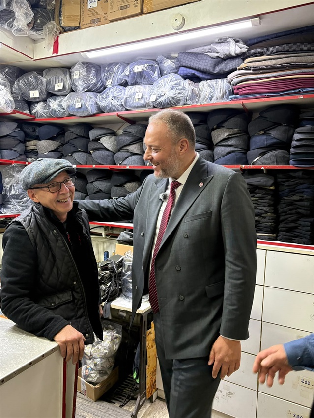 MHP Edirne İl Başkanı Biçer, Alipaşa Çarşısı'nda esnafla buluşup samimiyeti anlattı
