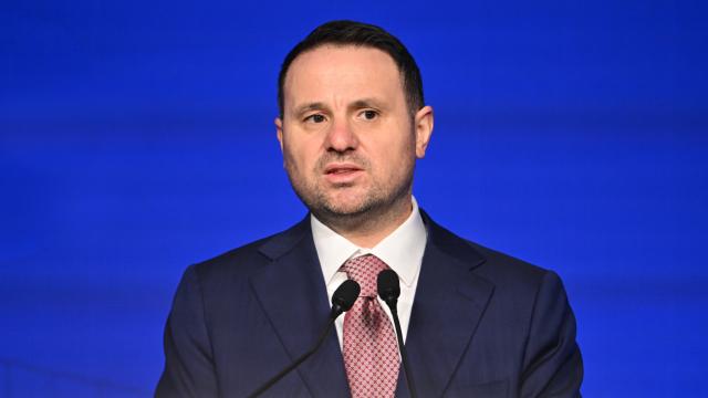 Bakan GÃ¼rlek: Adalet paylaÅŸÄ±ldÄ±kÃ§a barÄ±ÅŸ da Ã§oÄŸalÄ±r