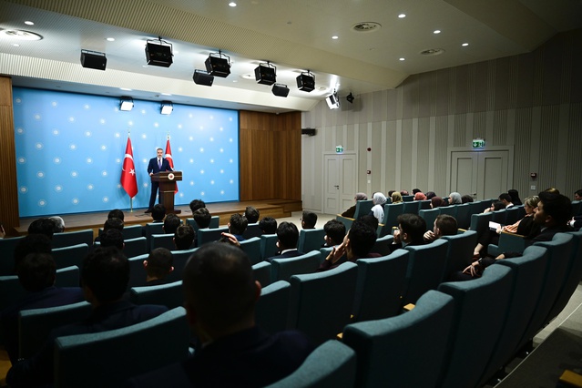 Dışişleri Bakanı Fidan, Genç Diplomasi Derneği mensuplarını Ankara'da ağırladı