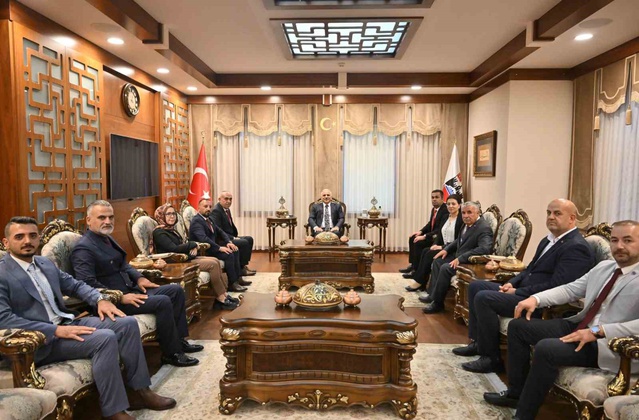 EMŞAV heyeti Diyarbakır Valisi ve Emniyet Müdürü'nü ziyaret etti