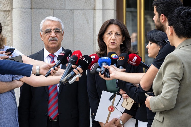AK Parti ile DEM Parti arasında Terörsüz Türkiye zirvesi