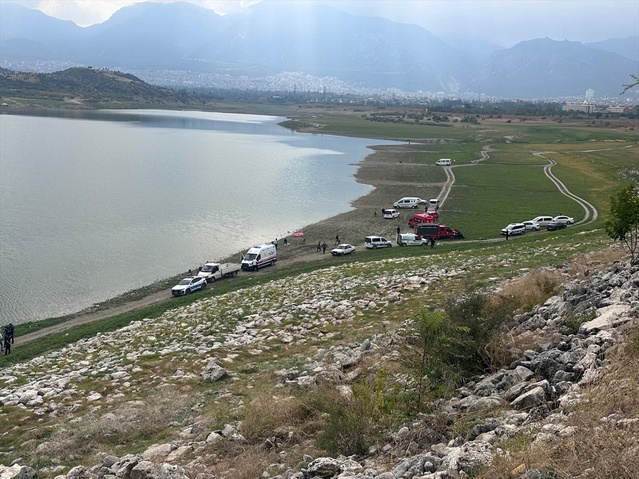 Denizli'de Gökpınar Barajı'nda bulunan erkek cesedi otopsi için morga kaldırıldı