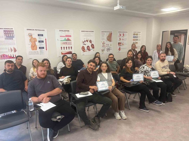 Aydın Şehir Hastanesi Gebe Okulu eğitimine bu kez baba adayları da katıldı