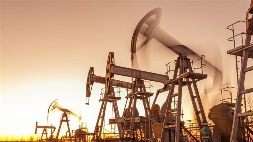 Küresel petrol rafineri kapasitesinde 2030'a kadar günlük 4,2 milyon varillik artış bekleniyor