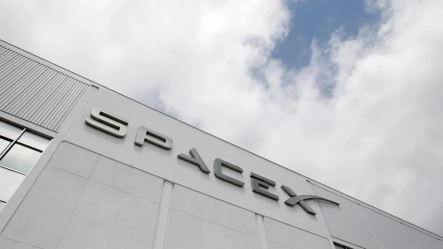 SpaceX, yaklaşık 40 milyar dolarlık çip finansmanı için anlaşmaya vardı