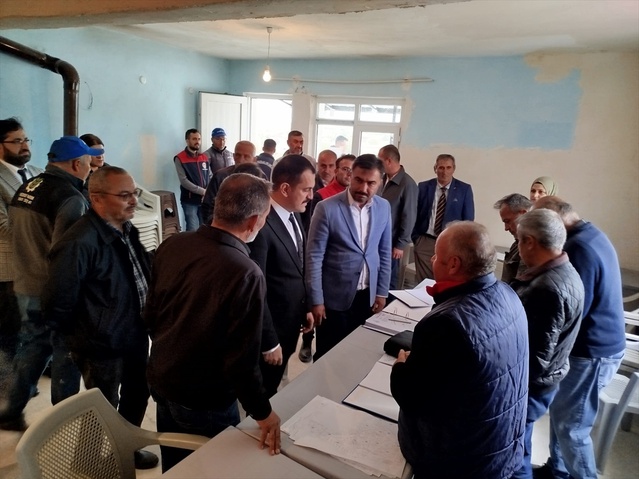 Karakeçili Kaymakamı Mert, Akkoşan'da vatandaşları dinledi, Sulubük'ü ziyaret etti