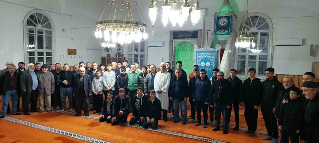 Afyonkarahisar Şuhut'ta Sabah Namazı Gençlik Buluşması Yeni Cami'de her hafta sürüyor