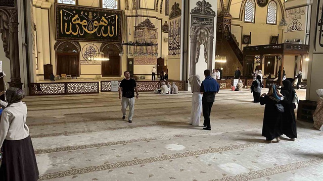 Hilmi Şanlı, Ulu Camii'nin tanıtımında rehberlere manevi kimliği hatırlattı