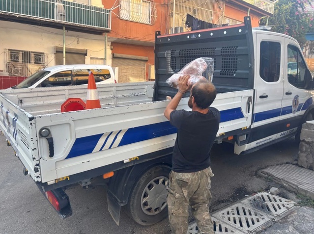 Hatay İskenderun'da 1 ton 120 kilo bozuk et ele geçirildi, 4 şüpheli gözaltına alındı