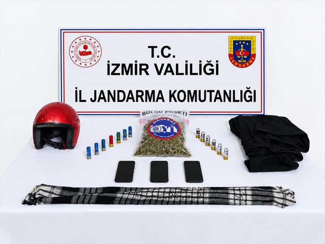 İzmir Ödemiş'te 2 zanlı tutuklandı, araçlara av tüfeğiyle ateş açtıkları öne sürüldü
