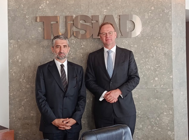 TÜSİAD Başkanı Diren, Hollanda Büyükelçisi Dorhout ile Gümrük Birliği'ni görüştü