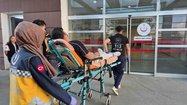 Adıyaman'da iki motosiklet çarpıştı, 4 yaralı hastaneye kaldırıldı