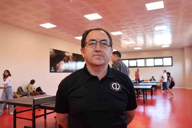 Anadolu Üniversitesi'nde Yeşilay turnuvasında madalyalar sahiplerini buldu