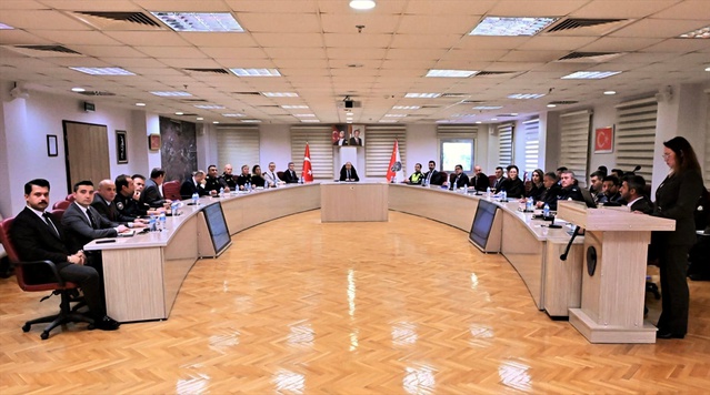 Eskişehir'de okul güvenliği tedbirleri Emniyet Müdürü Yılmaz başkanlığında görüşüldü