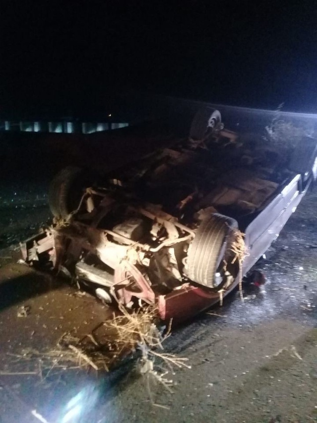 Polatlı'da kontrolden çıkan iki otomobil takla attı, kazalarda 5 kişi yaralandı