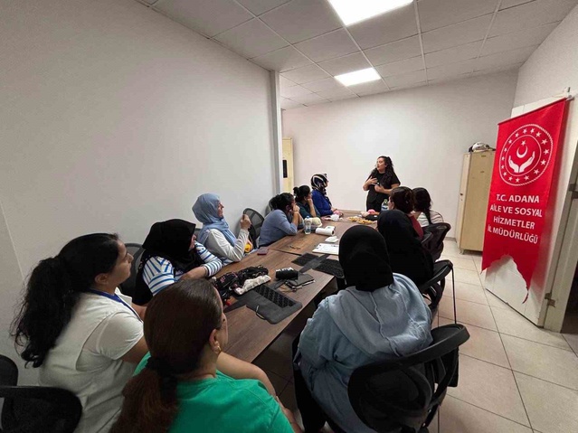 Adana'da kursiyerlere evlilik ve aile hayatı eğitimini Ceyhan'daki uzman verdi