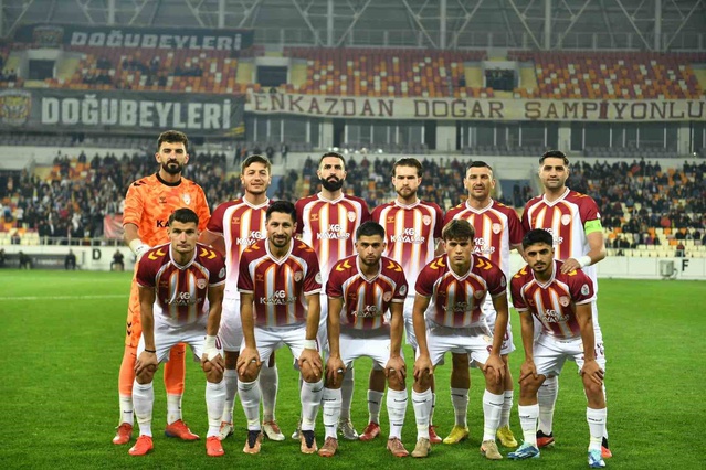 Aykut Sarıdoğan'ın iki golüyle Malatya Yeşilyurt Spor, 1964 Silifke Spor'u 4-0 yendi