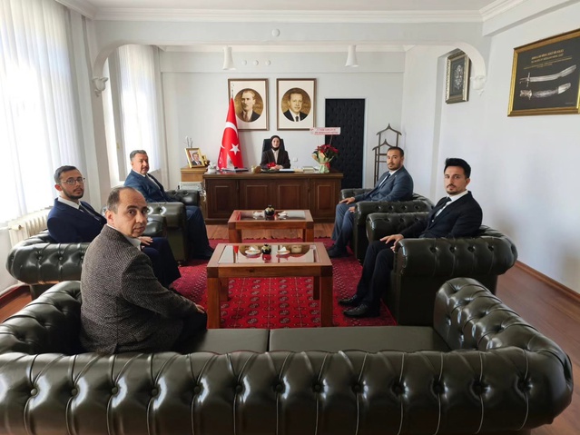 İlçe Müftüsü Çıbıkçı, İnhisar Kaymakamı Polat'ı hafta dolayısıyla ziyaret etti