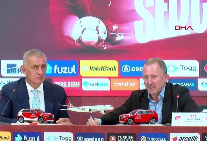Milli Takım'ın yeni teknik direktörü Sergen Yalçın için imza töreni düzenlendi