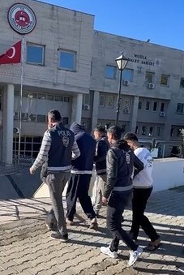 Muğla'da fuhşa aracılık ve yer temin ettiği belirlenen 4 şüpheli tutuklandı
