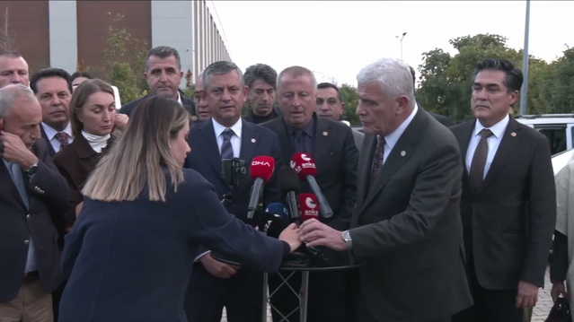 Özgür Özel, Esenyurt kayyımının evinden çıkan milyon Euroları gündeme getirdi