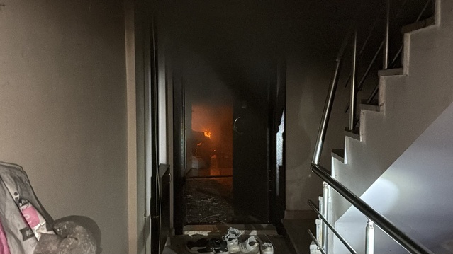 Kütahya'da 4 katlı apartmanda yangın söndürüldü, yaralanan olmadı