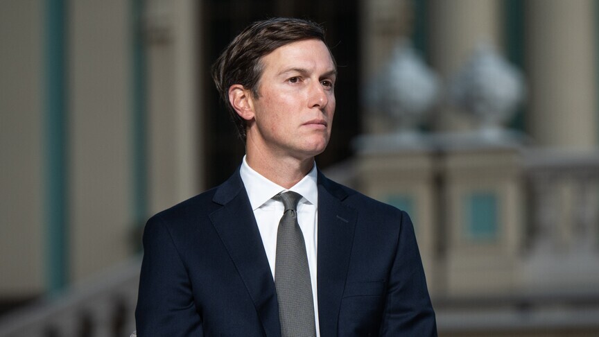 Trump'ın damadı Kushner hakkında diplomatik müzakerelere hukuka aykırı şekilde katıldığı iddiasıyla dava açıldı
