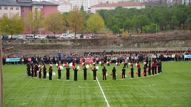 Balıkesir Sındırgı'da Cumhuriyet'in ilanının 103'üncü yıl dönümü coşkuyla kutlandı