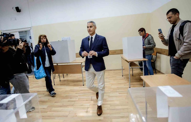 Bulgaristan cumhurbaşkanlığı seçimi Yotova ile Gyurov'un yarışacağı ikinci tura kaldı