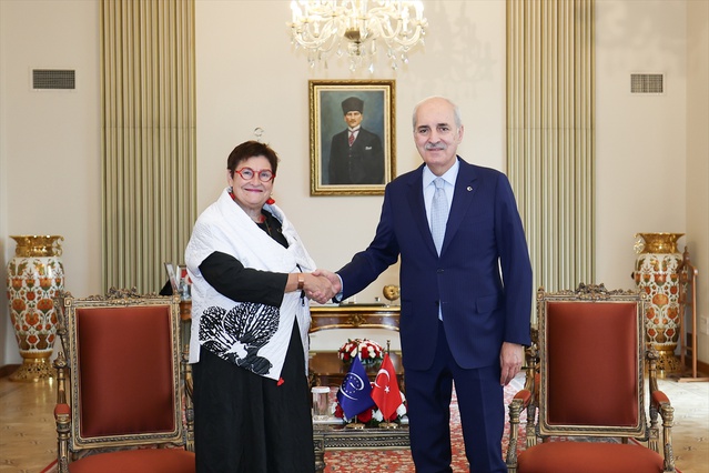 Kurtulmuş, Bayr'a Terörsüz Türkiye düzenlemesinin 467 oyla kabul edildiğini söyledi.