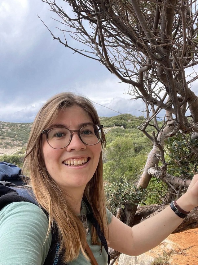 Antalya'da Jandarma, AFAD ve AKUT kaybolduğu ihbar edilen turist için arama başlattı