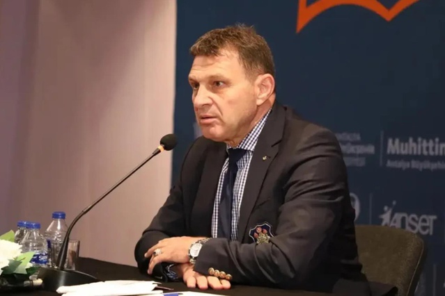 Emekli Tuğamiral Türker Ertürk'e ilk duruşmada hapis ve tahliye kararı