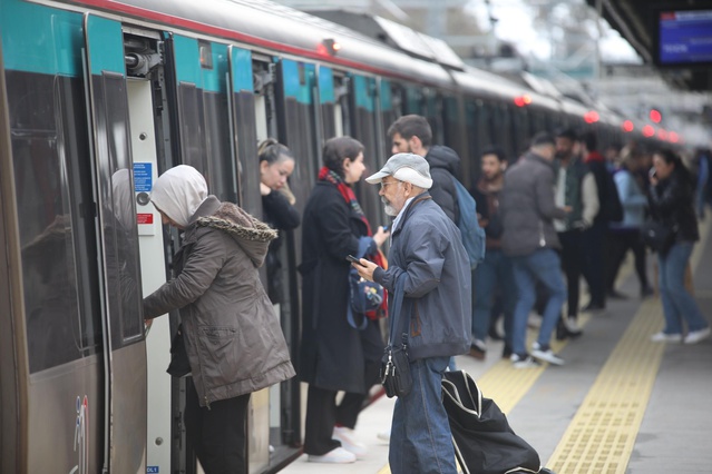 Bayramda raylı sistem jesti: Marmaray, Başkentray ve İZBAN 29 Ekim'de ücret almayacak
