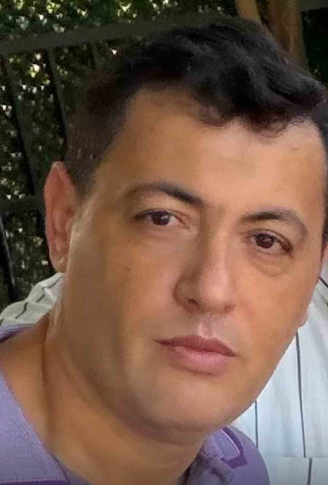 Bursa'da sınıf öğretmeni Serkan Budak akciğer kanserinden hayatını kaybetti