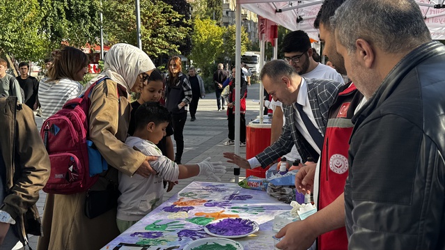 Siirt'te kadına yönelik şiddete karşı mahalle buluşmasında ŞÖNİM hizmetleri tanıtıldı