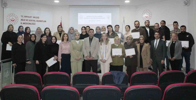 Bayburt Aile ve Sosyal Hizmetler personeline iki günlük kayıp ve yas eğitimi verildi