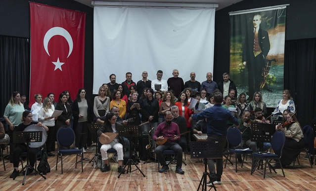 100 kişilik Buca Orkestrası ve Korosu ilk konserini Kasaplar Meydanı'nda verecek