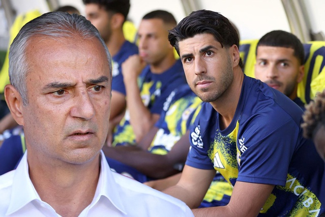 Fenerbahçe'yi cehennem gibi fikstür bekliyor! 29 günde bakın kaç maça çıkılacak