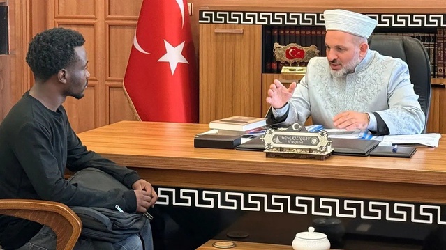 Kongo'dan eğitim için Türkiye'ye gelen 24 yaşındaki öğrenci Bolu'da Müslüman oldu