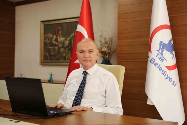 Özlü, DTSO seçimleri sonrası adayları tebrik etti, 24 Ekim'e başarı diledi