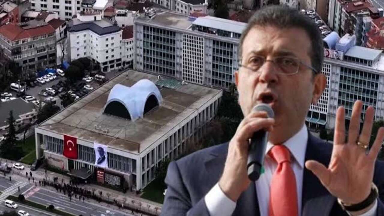 İBB davasında tansiyon yükseldi: Avukatların ısrarı sonrası duruşmaya ara verildi