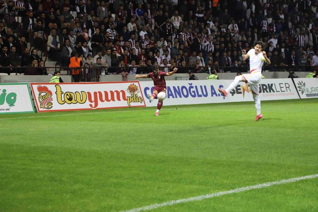 Elazığspor, Çorluspor 1947'ye 3-2 yenilerek 5. haftada sahasında kaybetti