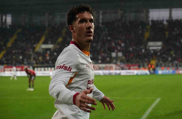 Galatasaray, Okan Buruk'un 150. maçında Gençlerbirliği'ni 1-0 yenip lider kaldı