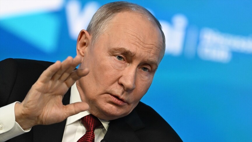 Putin, Rusya'ya doğrudan saldırıda tüm silahların kullanılmasının gündeme geleceğini belirtti