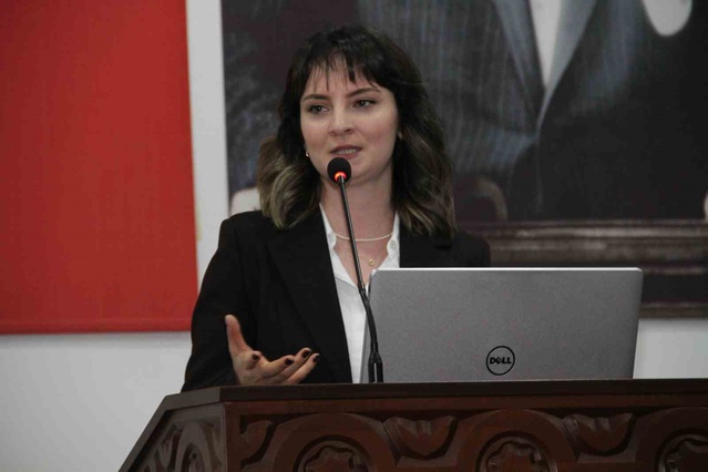 Samsun Çarşamba'da meme kanseri seminerinde kadınlara erken teşhis anlatıldı
